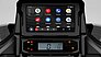 Ein 6,5 Zoll-TFT-Touchscreen stellt via Bluetooth und „Apple CarPlay“ bzw. „Android Auto“ Smartphone-Konnektivität sicher.