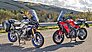 Yamaha Tracer 9 GT (li.) und Tracer 9 des Modelljahrgangs 2021.