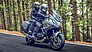 Während die Africa Twin on- und offroad kann, soll die NT1100 als astreiner Straßentourer die Lücke zur schweren Gold Wing schließen.