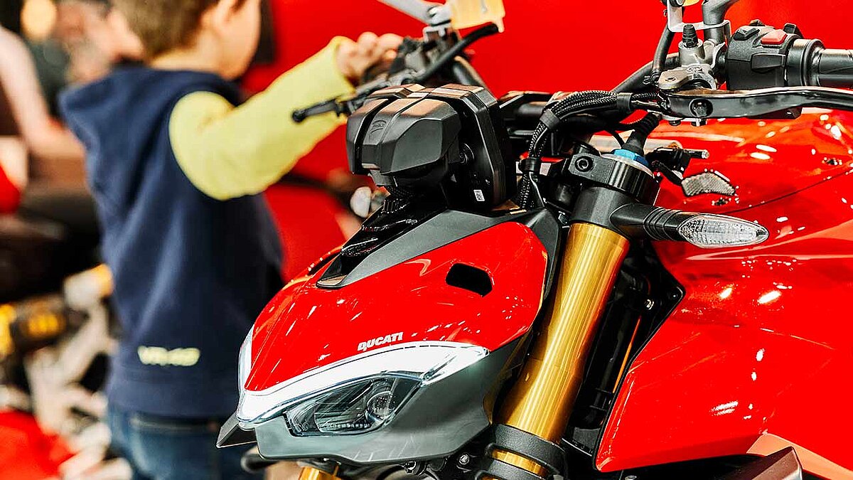 Die Motorradwelt Bodensee in der Messe Friedrichshafen wird 2022 Corona-bedingt nicht stattfinden. Das teilte der Messeveranstalter jetzt mit.