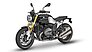 BMW R nineT des Modelljahrgangs 2021 in der Serienfarbe „Blackstorm metallic/Aluminium gebürstet“.