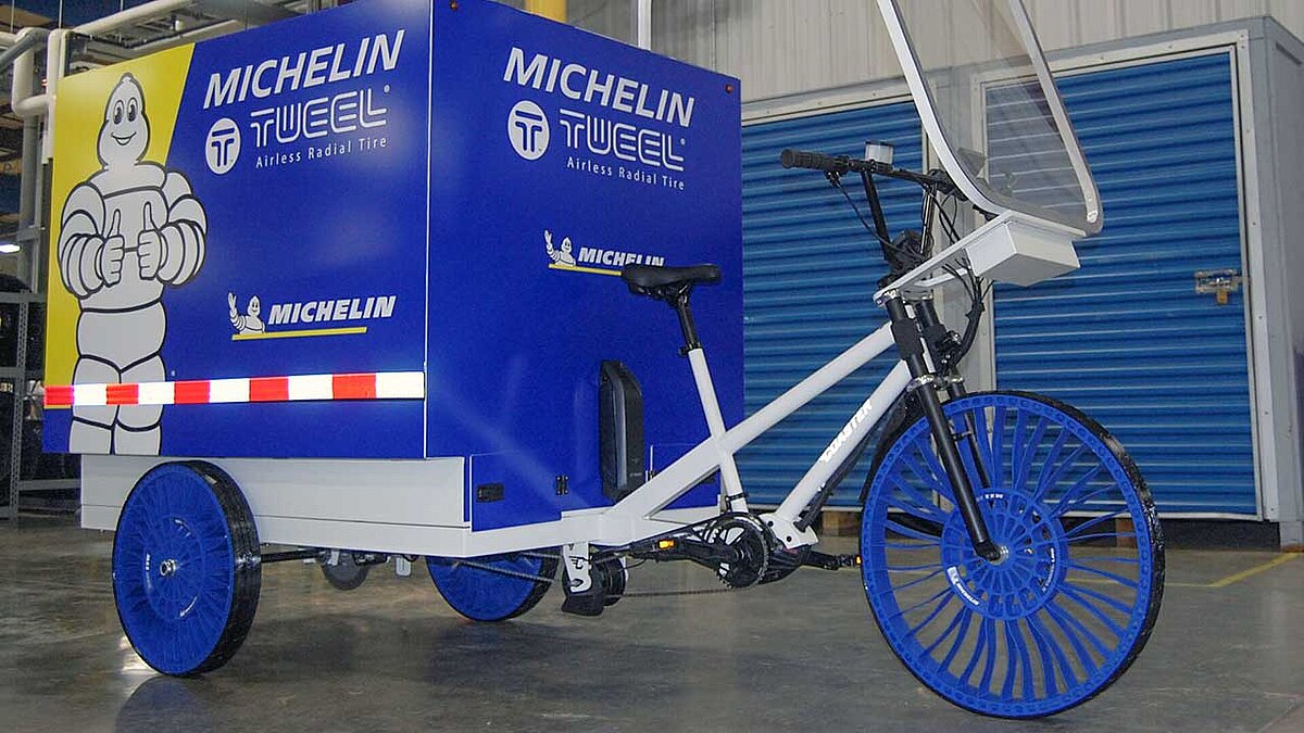 Geht es nach Michelin, ist die Zukunft bei E-Lastenrädern eine luftlose – zumindest im Reifenbereich.