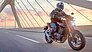 Mit der CB750 Hornet ergänzt Honda sein Mittelklasse-Sortiment um ein feines, leichtes und schlankes Naked Bike.