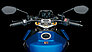 Der Lenker breiter und konifiziert, der Tank schnittiger und größer, das Instrumentenbrett farbig und in LCD: Suzuki GSX-S 1000 anno 2021.