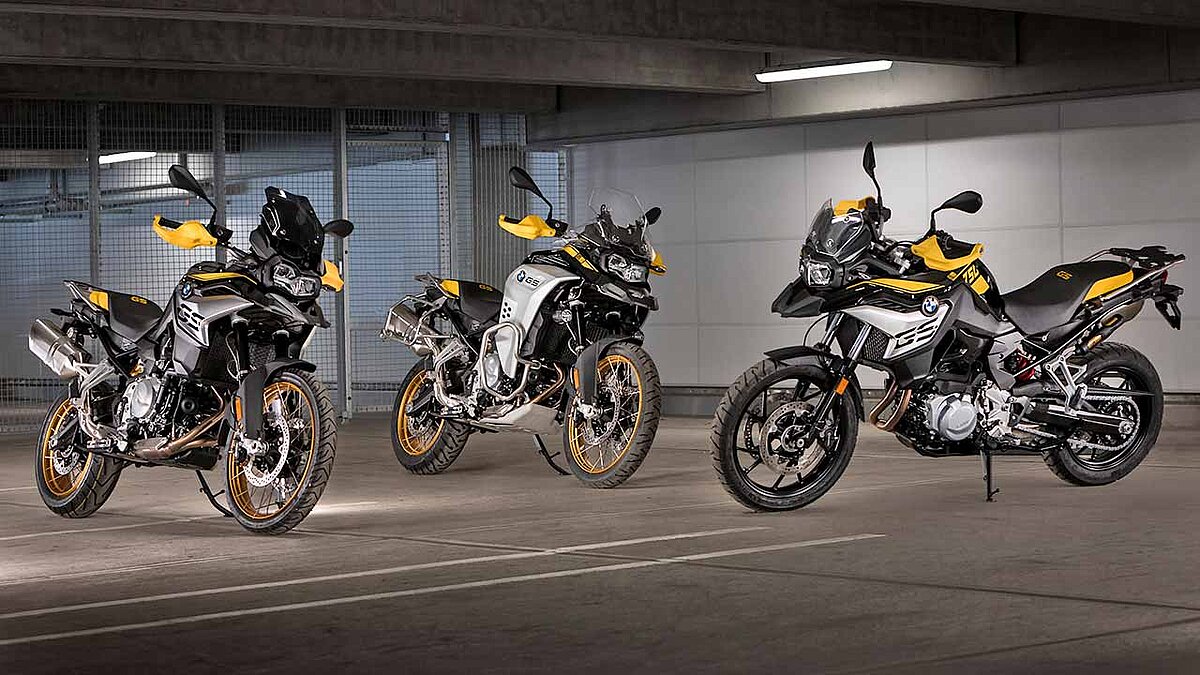 Die Sondermodelle der Reihe „Edition 40 Years GS“ fahren in markantem Schwarz-Gelb vor.