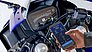 Ins neue 5-Zoll-TFT-Farbdisplay der R125 lässt sich das Fahrer-Smartphone via Bluetooth einbinden.