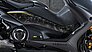 Diverse Verkleidungsteile des T-Max „20th Anniversary“ sind in „Forged-Carbon“ ausgeführt.