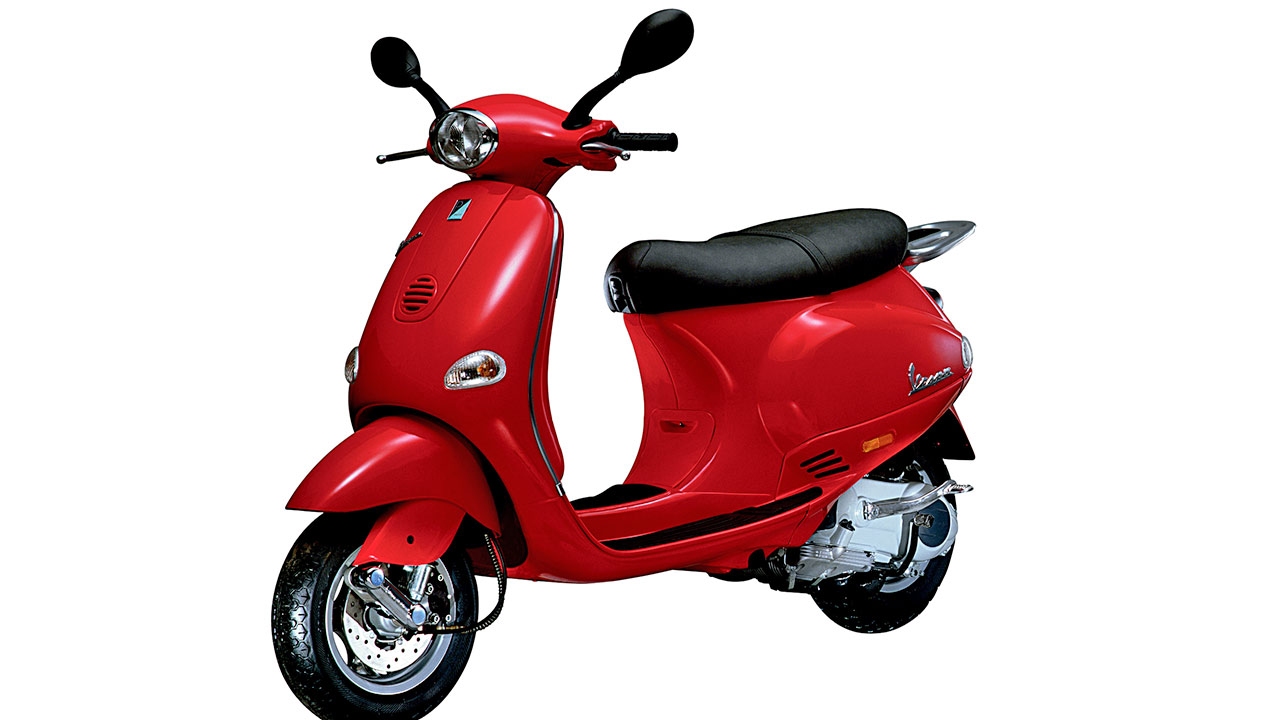 Blick ins Modell-Archiv: Die Vespa ET4 125 aus dem Jahr 1996.