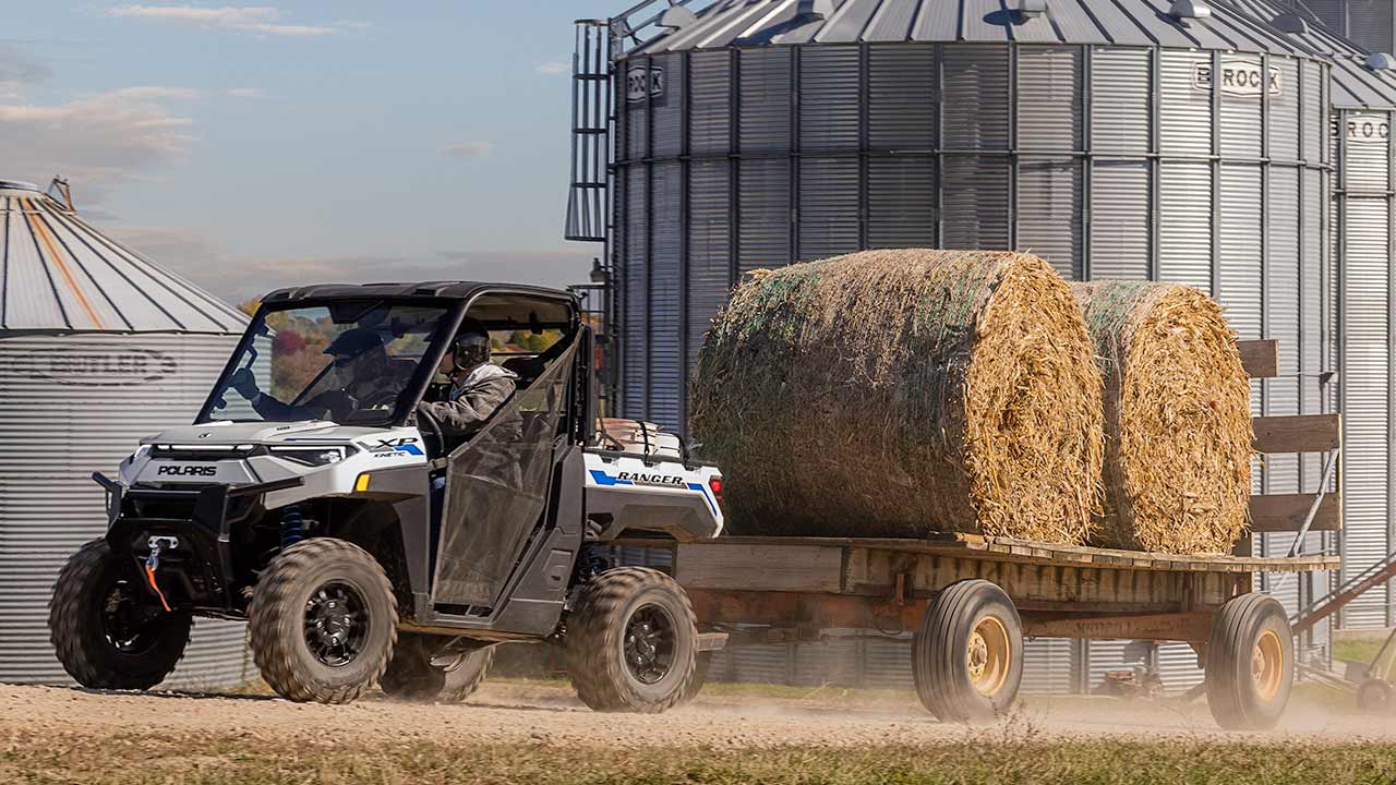 Eine Vision von Polaris nimmt Gestalt an: Fortan soll der Landmann sein Tagwerk mit Unterstützung durch ein elektrisch angetriebenes Vehikel verrichten – in Gestalt des Ranger XP Kinetic.