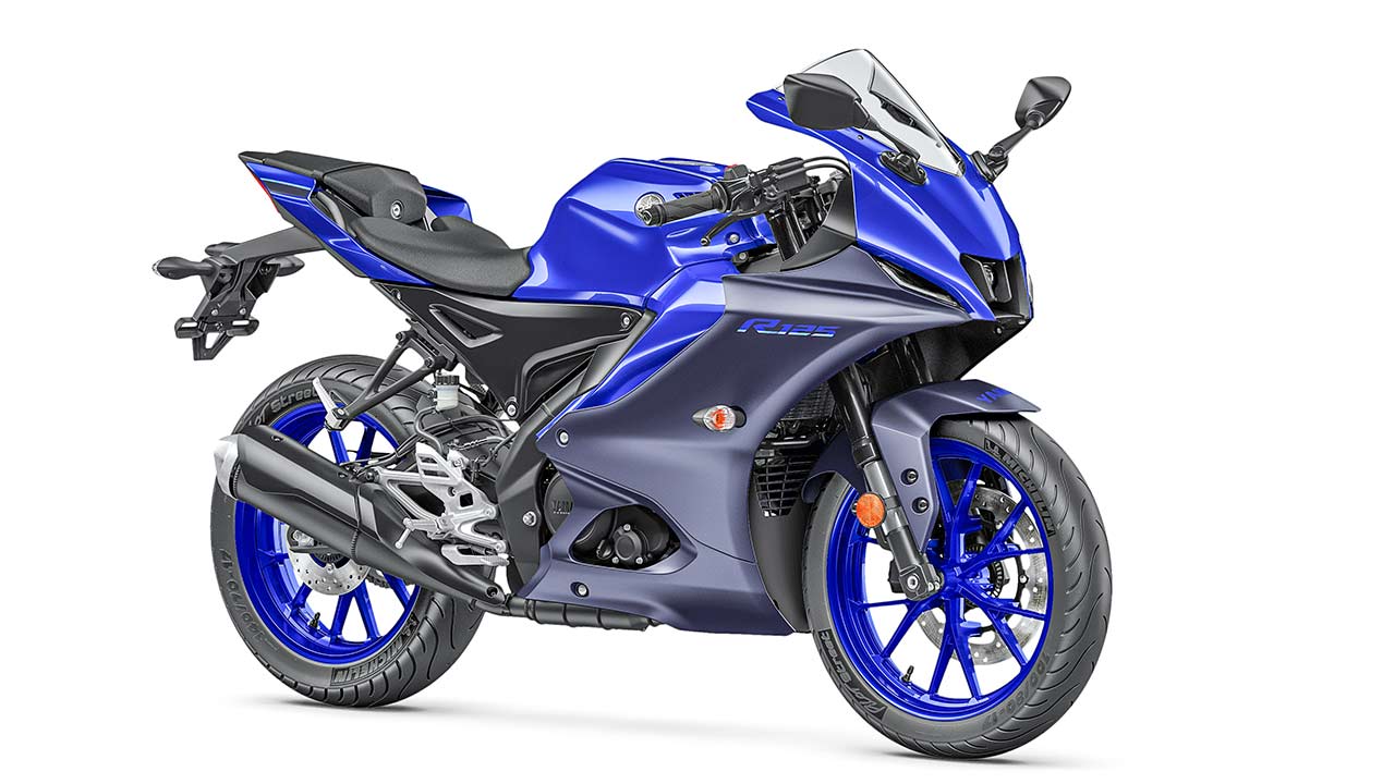 Auch in „Icon Blue“ ist die R125 ab April 2023 zu haben.