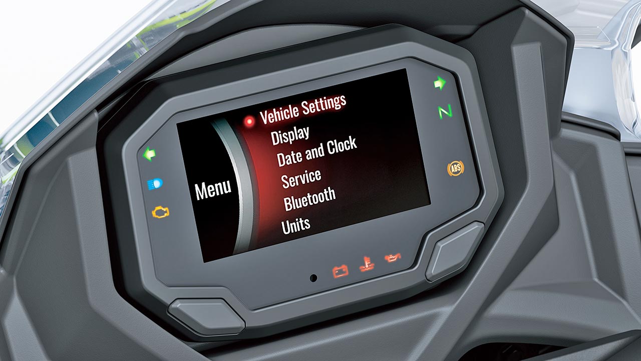 Herzstück der Modellpflege: Das neue Vierfarb-Display mit üppigem Menü und Smartphone-Integration.