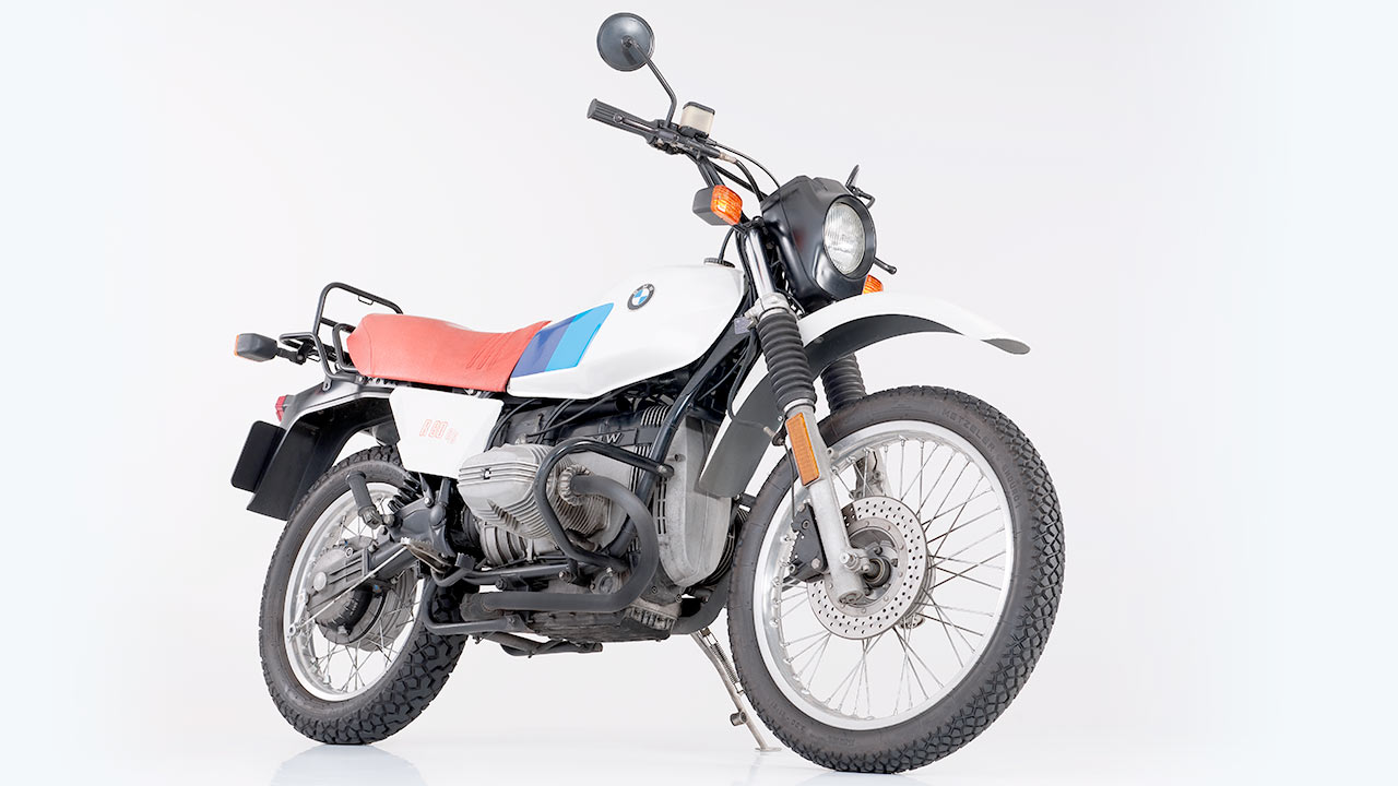 Urmutter aller großvolumigen Reiseenduros: Die BMW R 80 G/S, die 1980 debütierte.