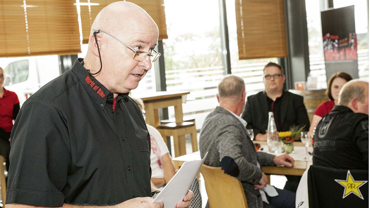 World of Bike-Verleger Klaus Hüttinger lobte in seiner Eröffnungsrede das Qualitäts- und Service-Niveau der versammelten Fachhandels-Elite und nahm die Industrie in die Pflicht, diese wichtige Schnittstelle zum Kunden noch besser zu pflegen und zu unterstützen.