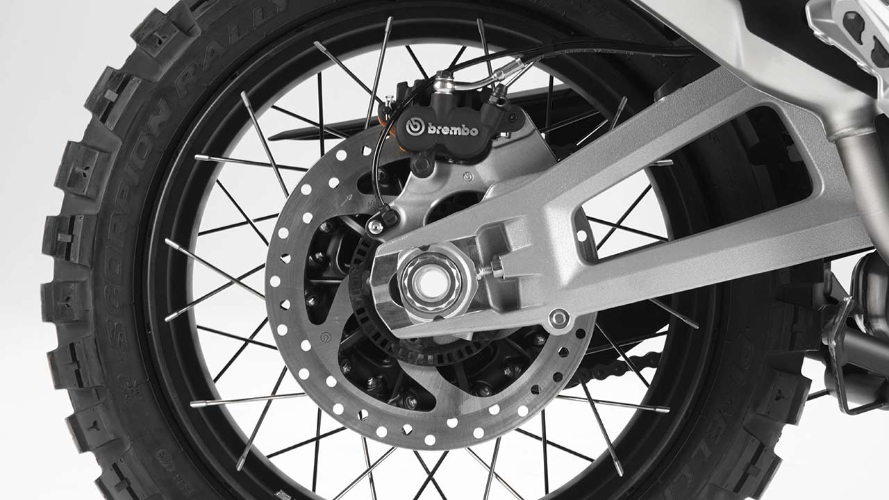 Neue Aluschwinge für die neue Multistrada.