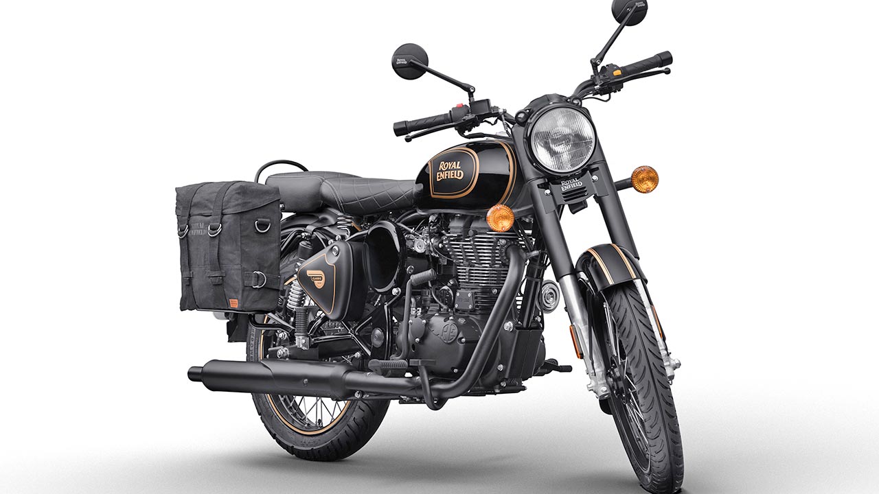 Schönheit in mattem und glänzendem Schwarz: Die Classic 500 „Tribute Black“.
