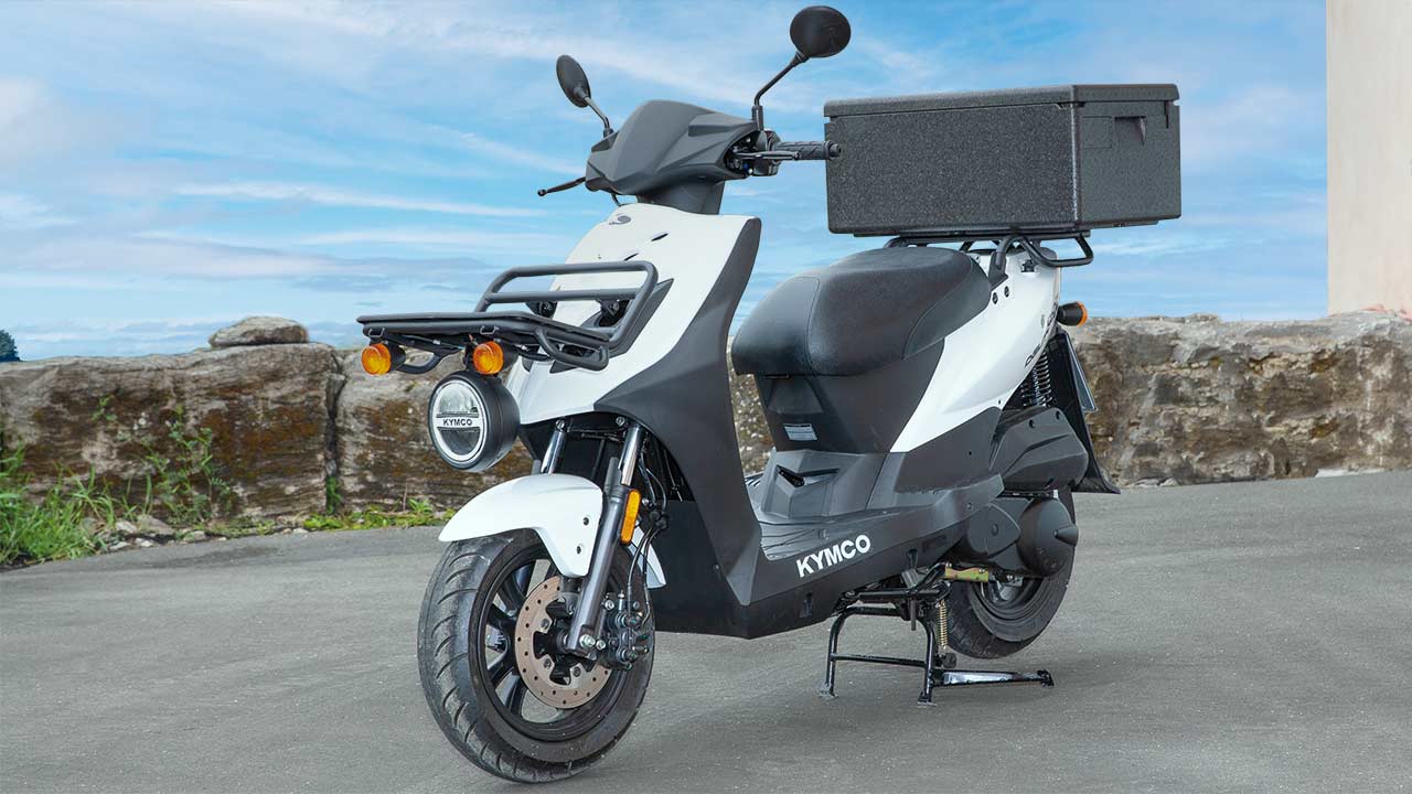 Mit dem Agility Carry besitzt Kymco eine Art Alleinstellungsmerkmal im zweirädrigen Nutzfahrzeug-Kosmos: Lastenroller mit 125 Kubik-Verbrenner sind eine aussterbende Gattung.