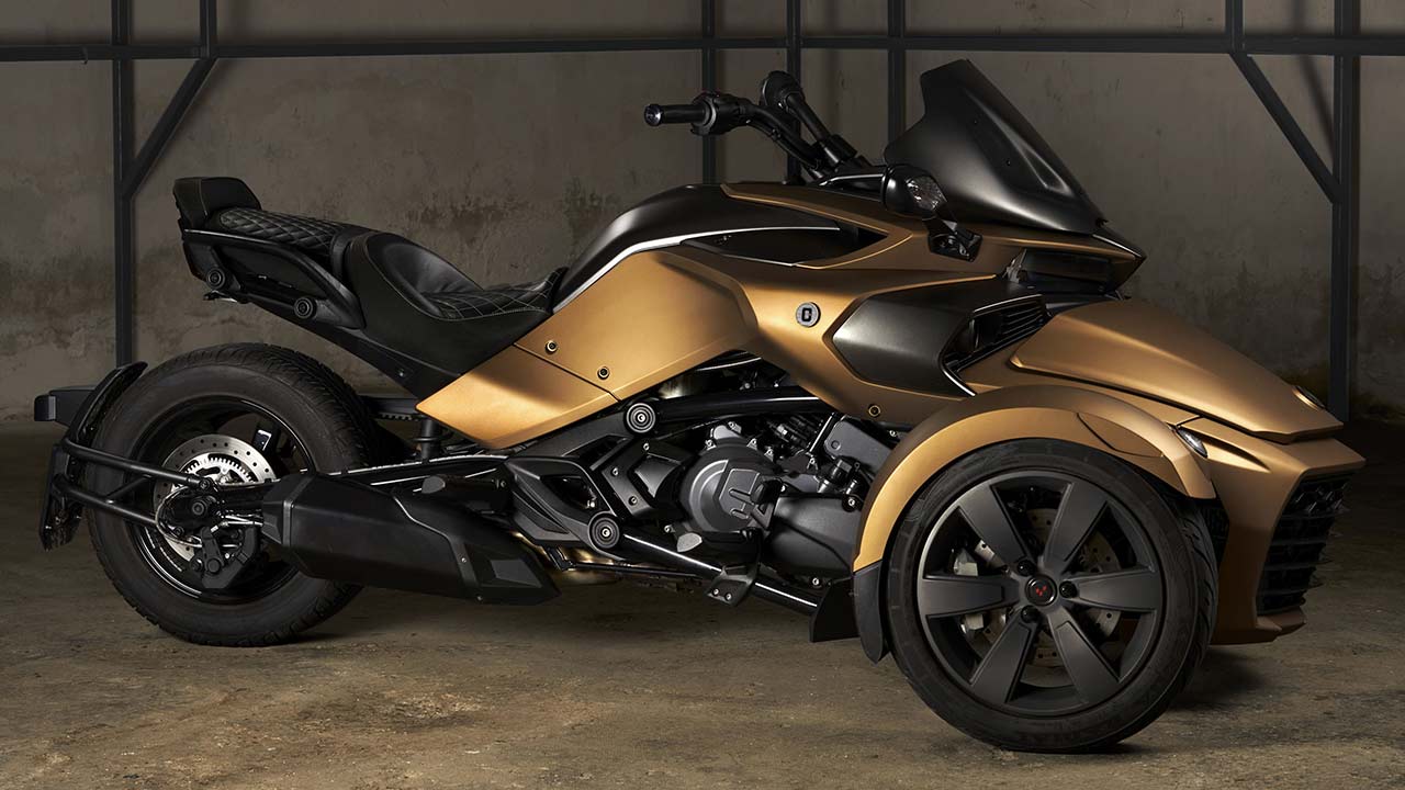 Das Heck der Spyder haben die Turiner Umbauer cleaner gestaltet.