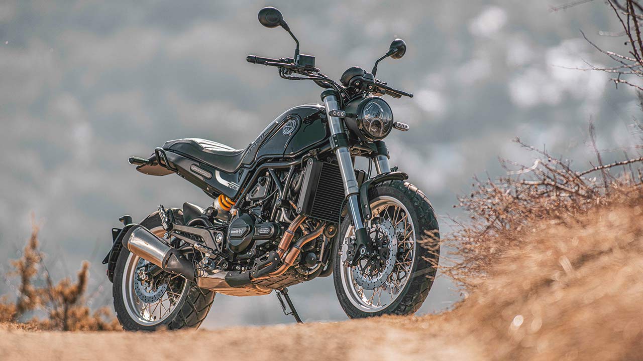 Benelli Leoncino 500 Trail.