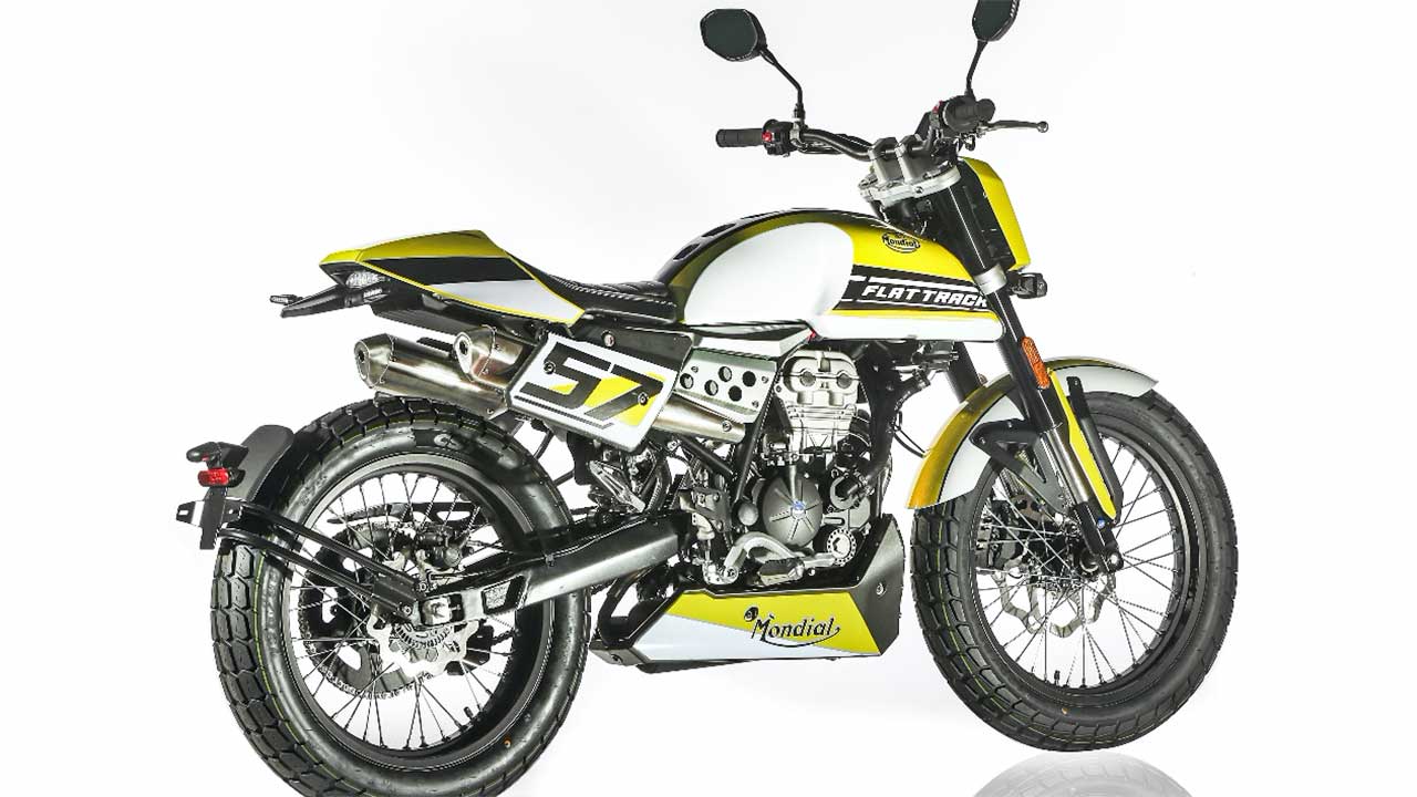 Das altbewährte 125-Kubik-Triebwerk fährt mit der Flat Track in Euro 5-Standard vor.