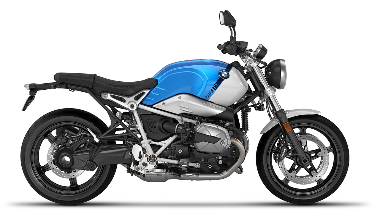 BMW R nineT Pure des Modelljahrgangs 2021 in der Gestaltung „Option 719 Cosmicblue metallic/Lightwhite uni“.