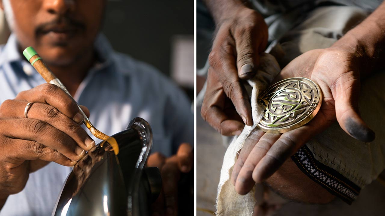 Kunsthandwerk hat Tradition bei Royal Enfield, so auch bei der Handlackierung einiger Details an den Jubiläumsfahrzeugen oder bei der manuellen Anfertigung der Tankembleme.