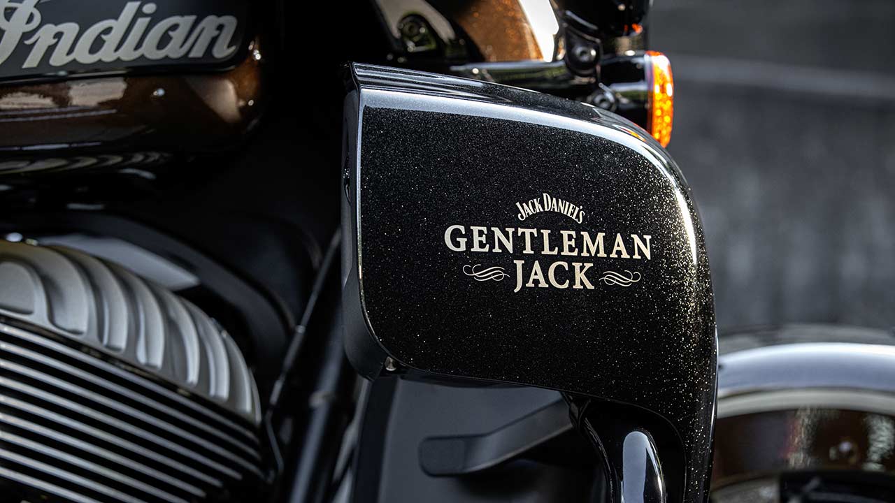Der Bezug zum Whiskey ist ominpräsent am Bike.